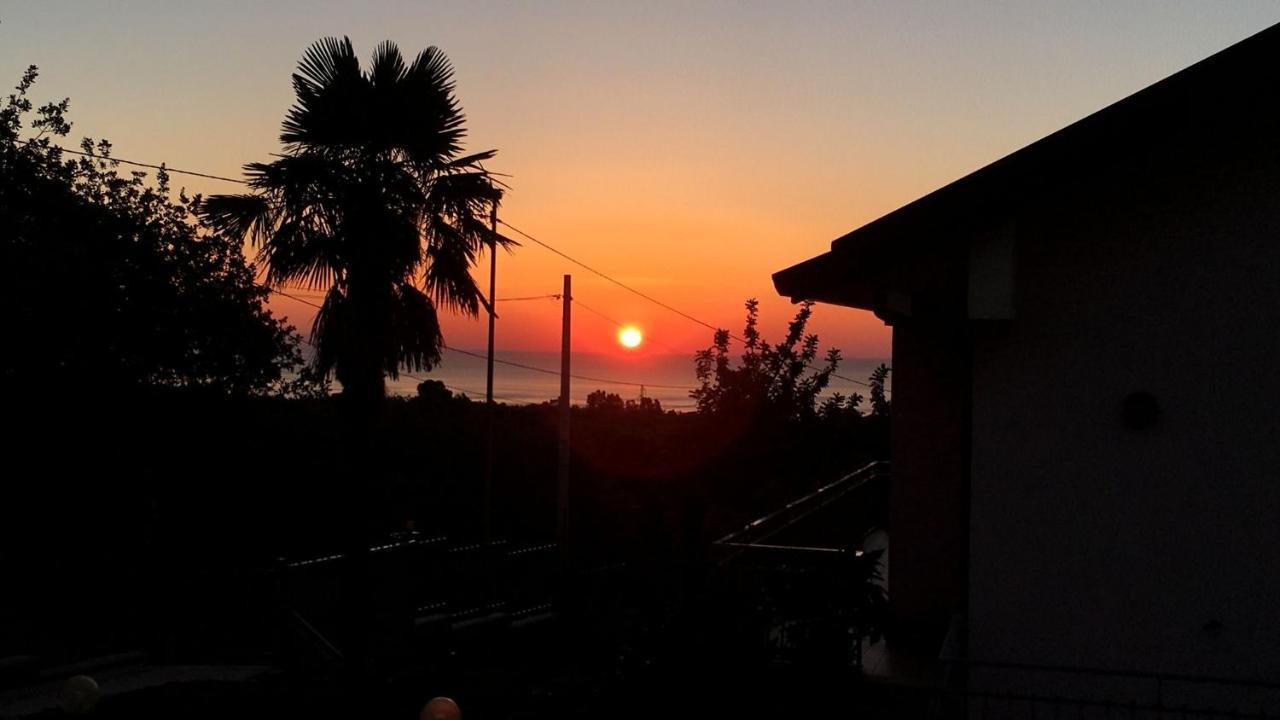 Casa Vacanze "Sautufao" サンタ・ヴェネリーナ エクステリア 写真